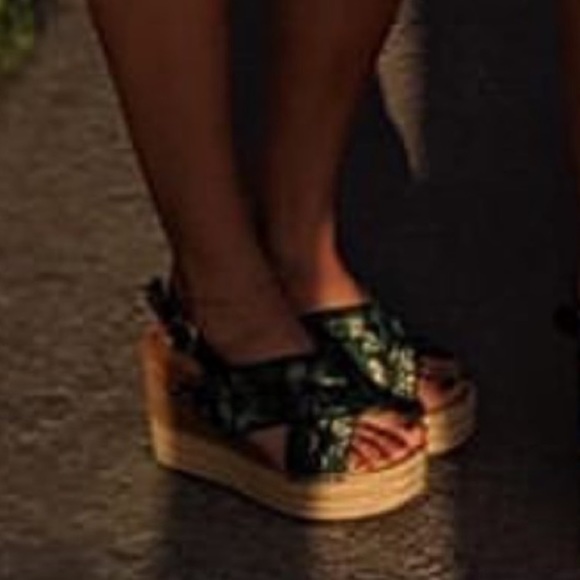 Franco sarto Chunky platform Straw sandal wedges - Picture 7 of 7